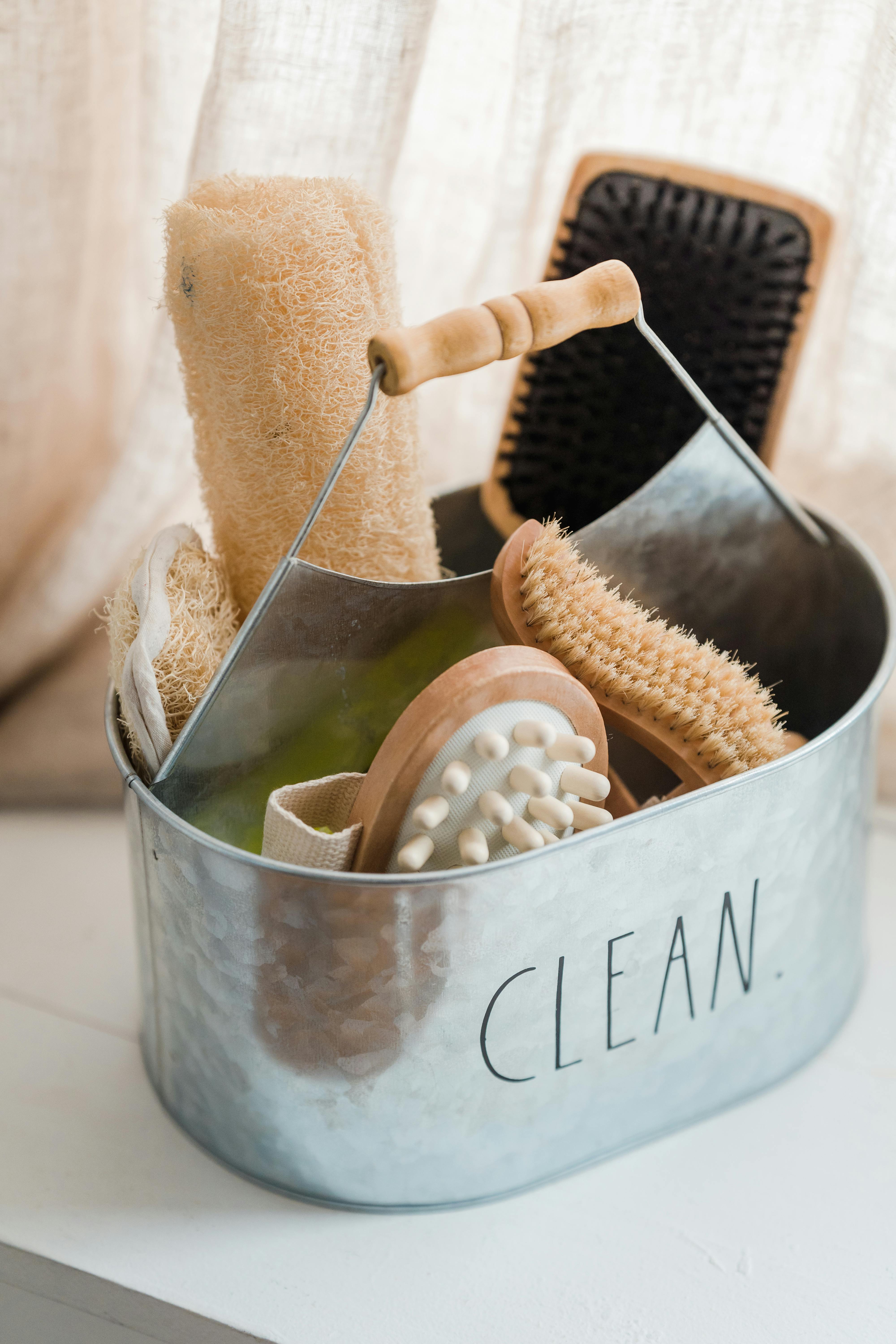 Hygienemittel zur Reinigung von Oberflächen und Geräten
